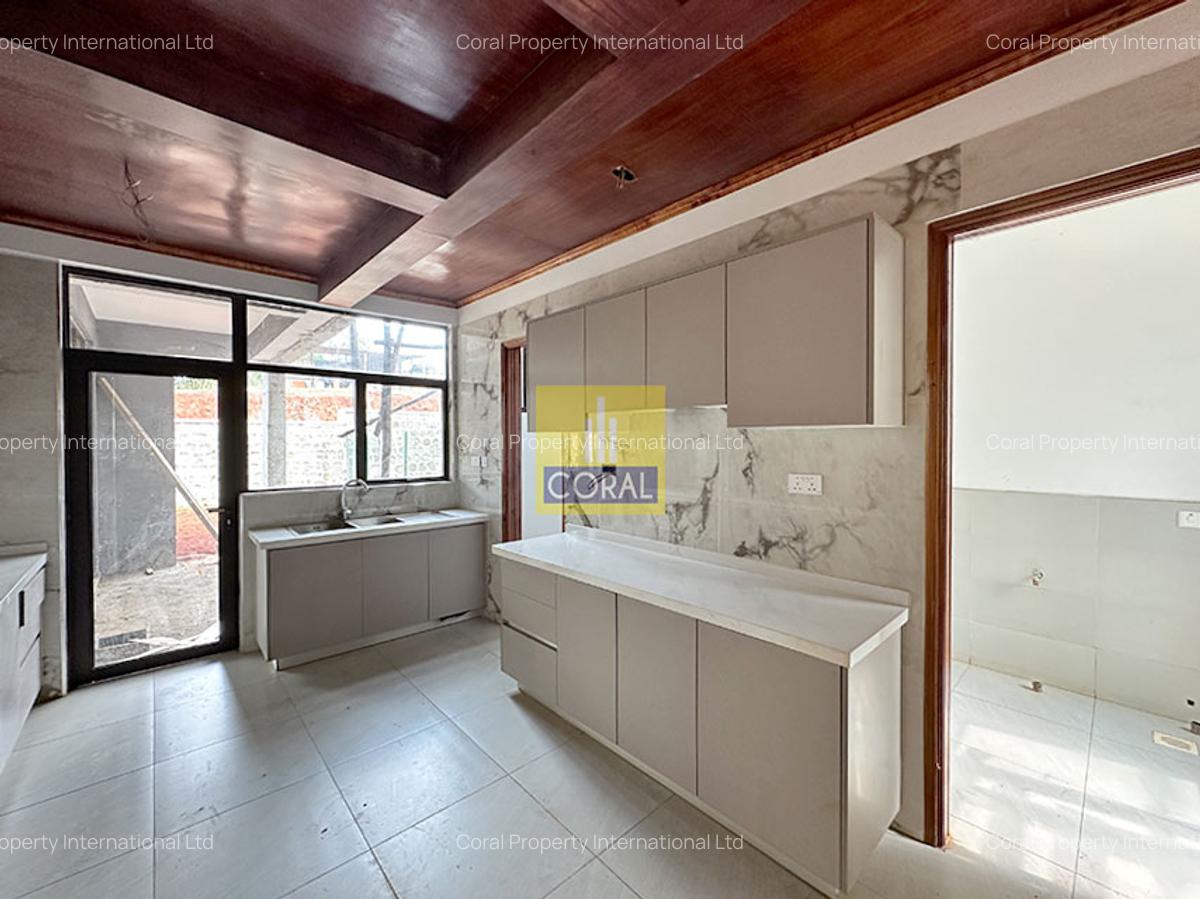 4 Bed Villa in Kiambu Road - 2
