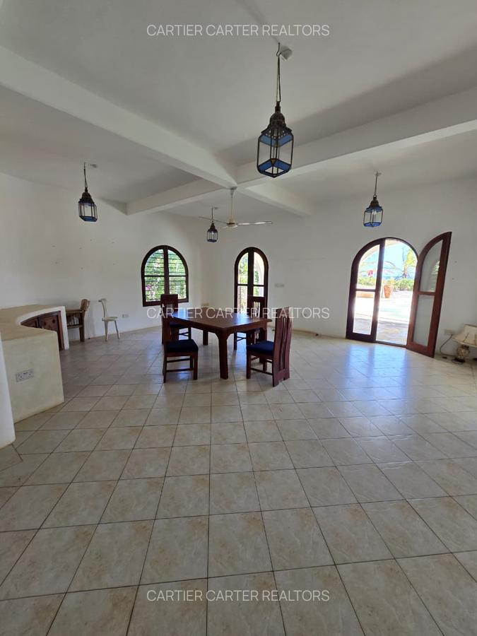 3 Bed Villa with En Suite in Watamu - 8