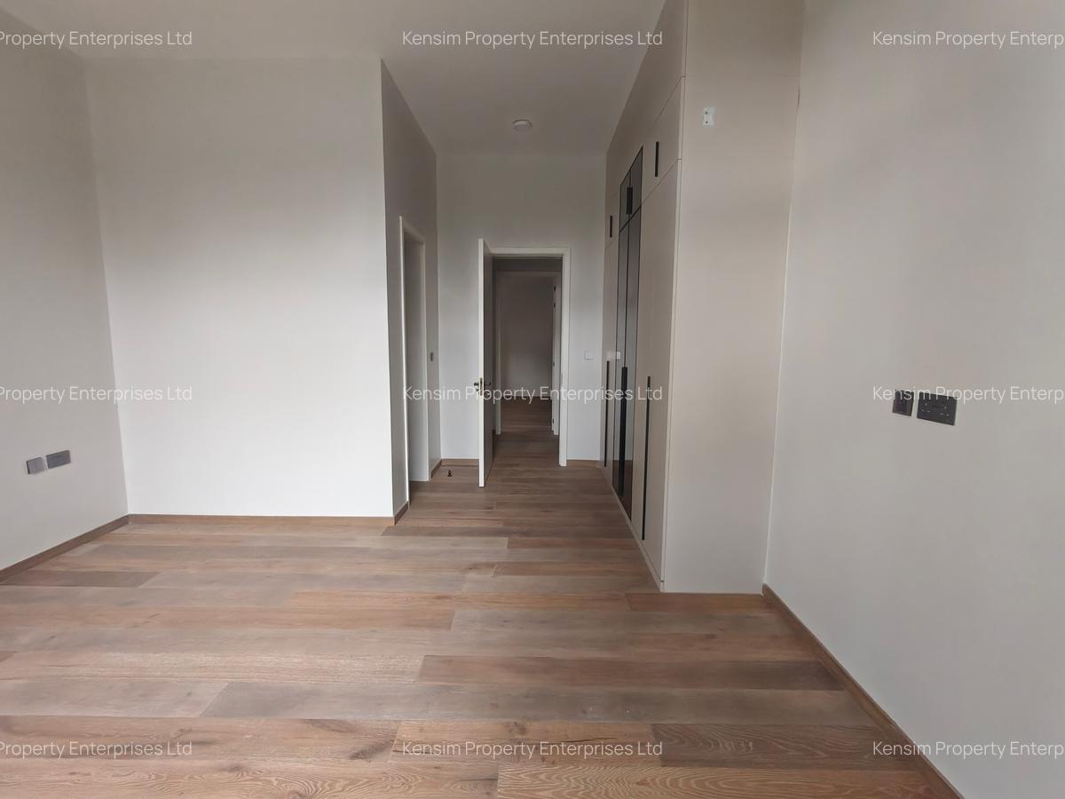 5 Bed Townhouse with En Suite in Runda - 10