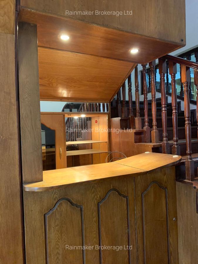 5 Bed Townhouse with En Suite in Runda - 15