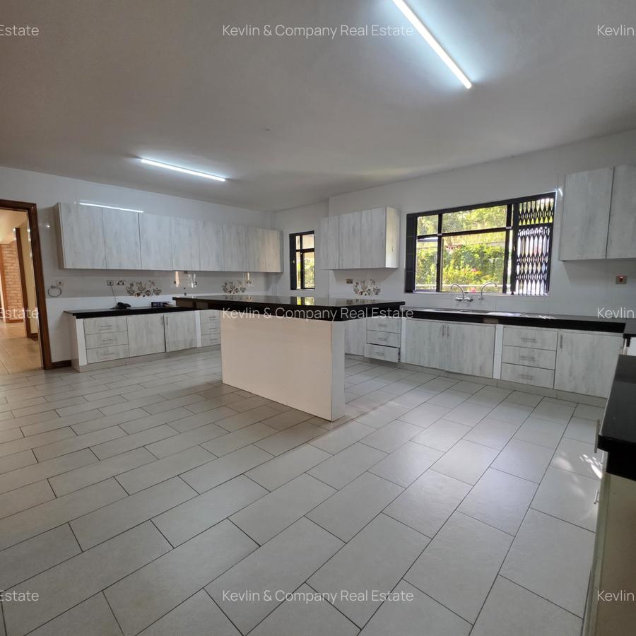 5 Bed Villa with En Suite in Thigiri - 8