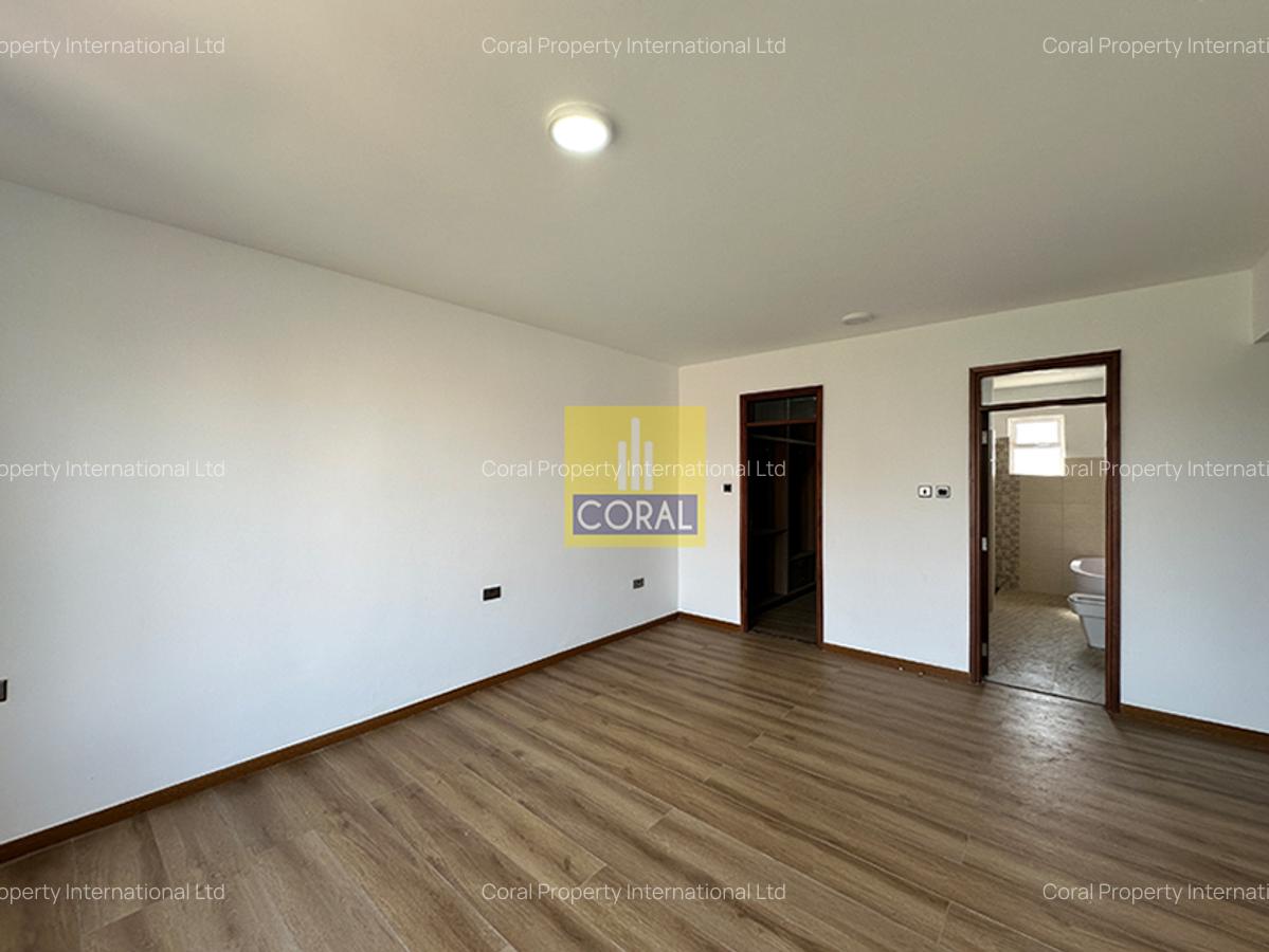 3 Bed Apartment in Parklands - 9