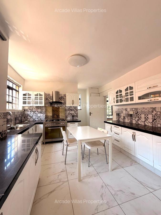 4 Bed Apartment with En Suite in Kileleshwa - 5