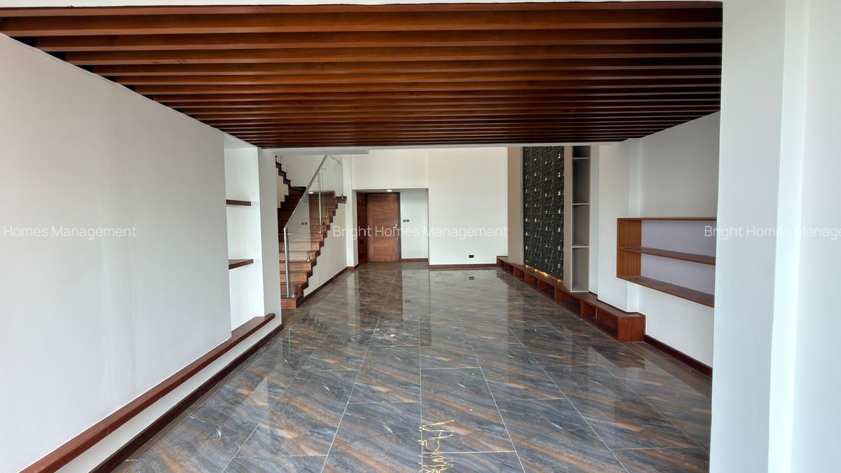 4 Bed Townhouse with En Suite in Westlands Area - 7