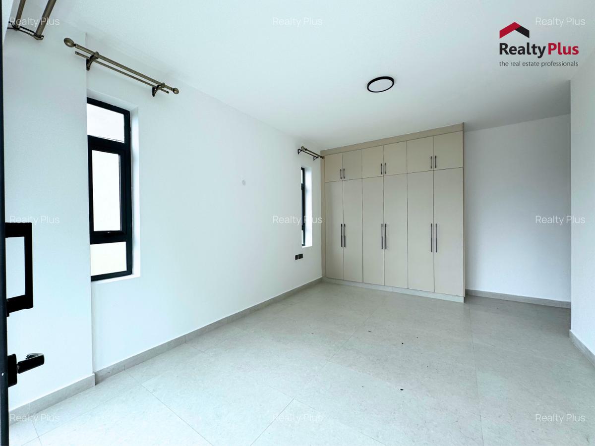 3 Bed Apartment with En Suite at Brookeside Drive - 6