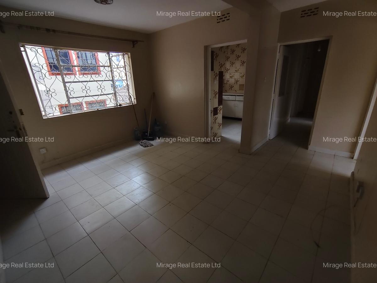 2 Bed Apartment with Parking in Hurlingham - 4
