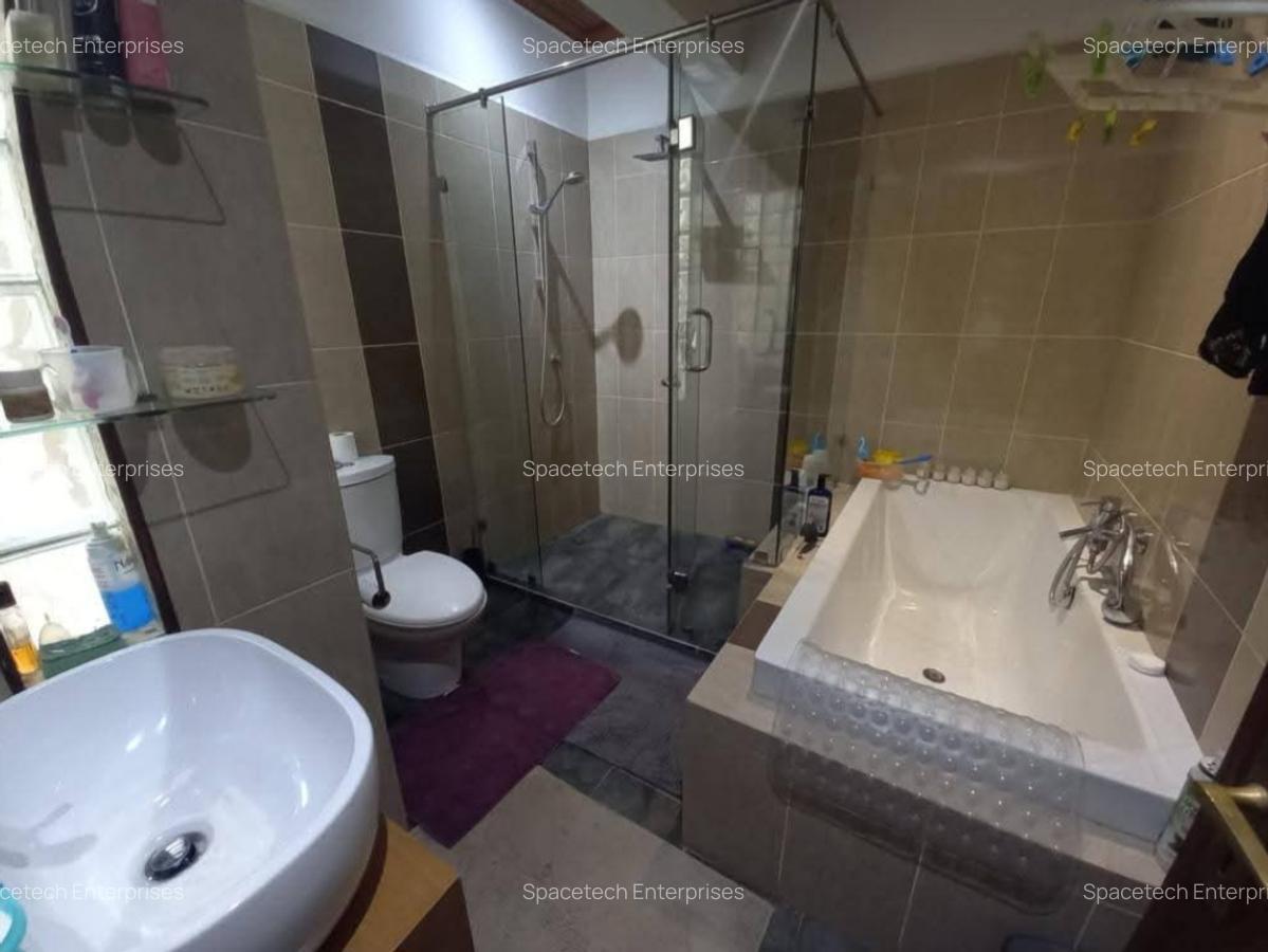 4 Bed Townhouse with En Suite in Spring Valley - 8