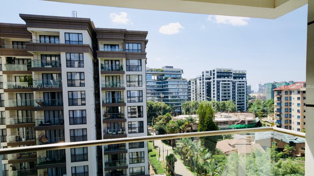 3 Bed Apartment with En Suite at 2026-384 - 4