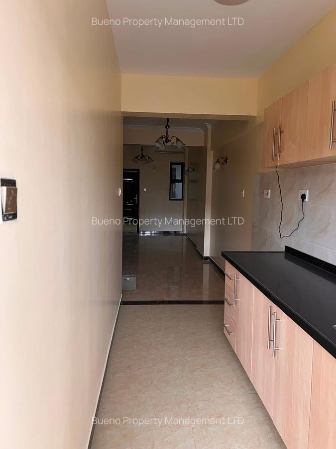 1 Bed Apartment with Gym in Kilimani - 2