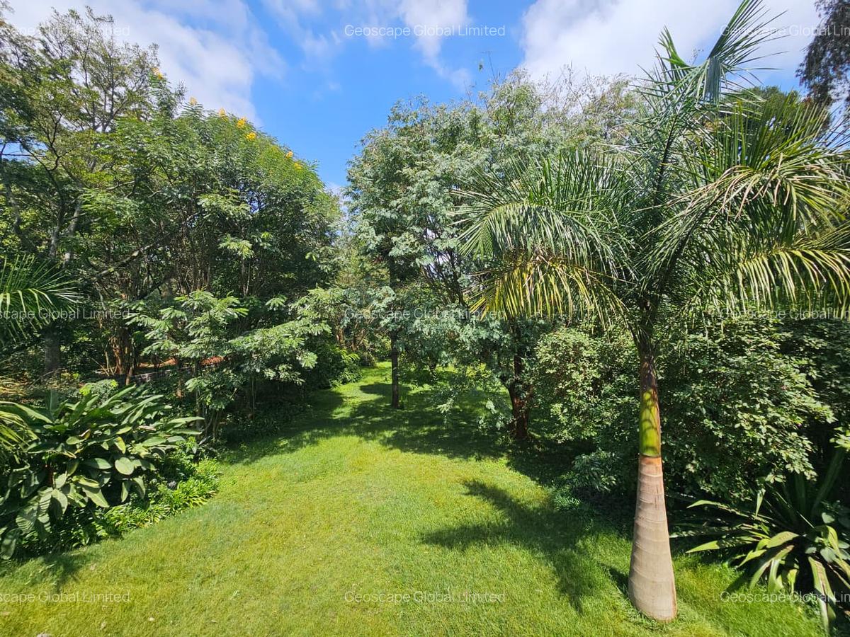 4 Bed House with En Suite in Spring Valley - 1