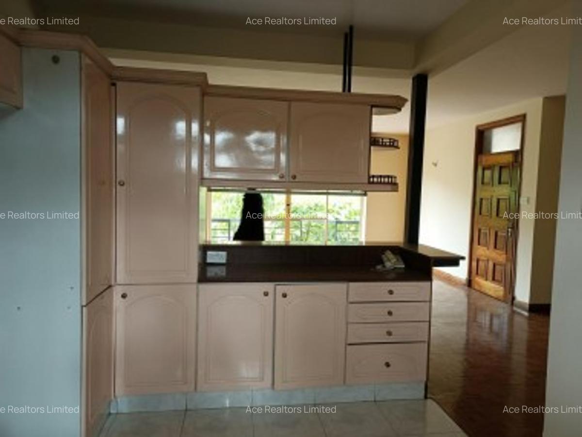 3 Bed Apartment with En Suite at Sport Road - 12