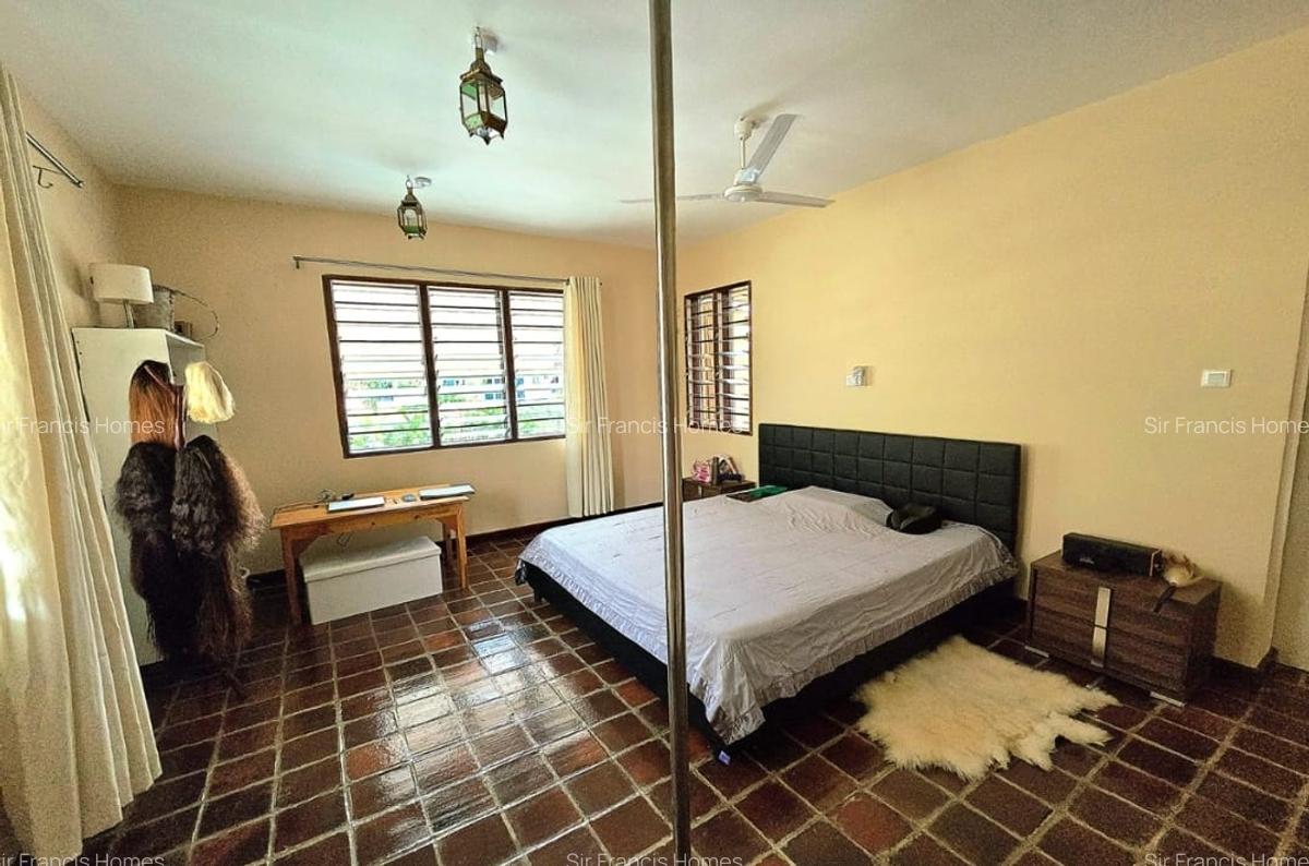 3 Bed Villa with En Suite at Galu - 2