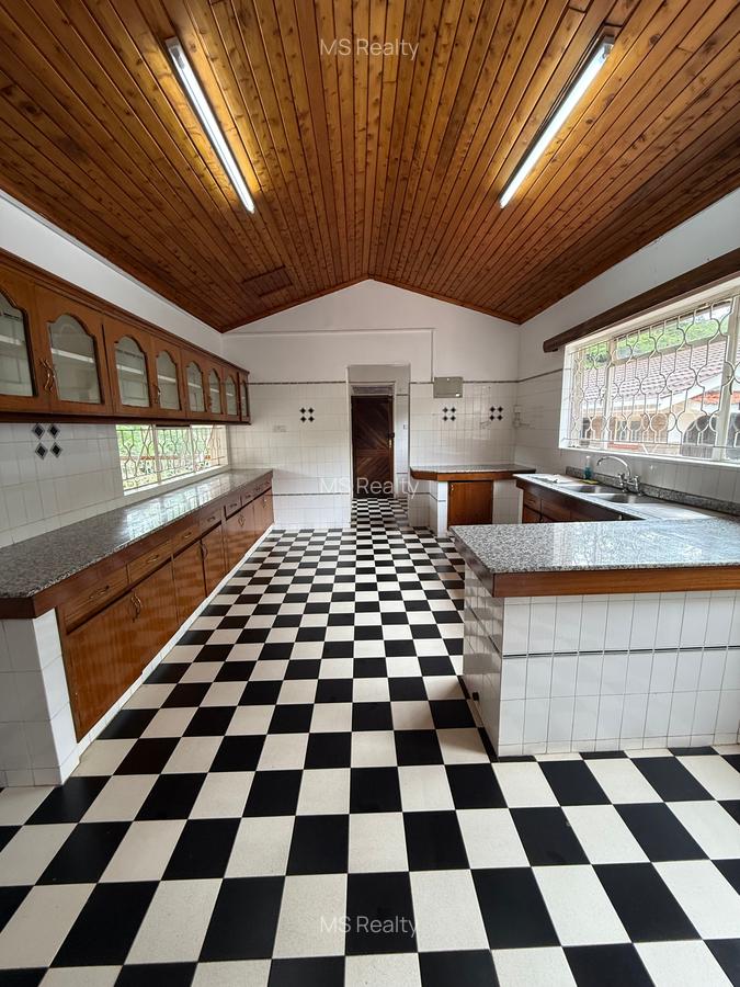 5 Bed House with En Suite in Gigiri - 4