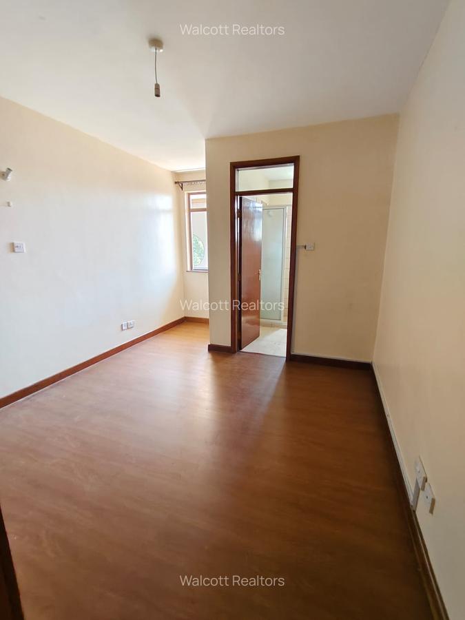 3 Bed Apartment with En Suite in Kilimani - 12