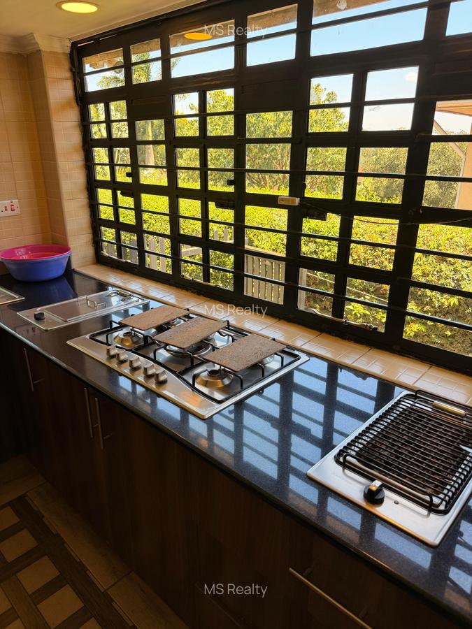 5 Bed Townhouse with En Suite in Westlands Area - 6