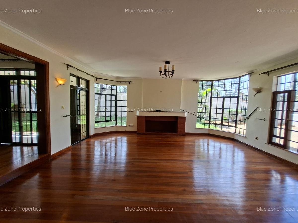 4 Bed Townhouse with En Suite at Off Kiambu Rd - 3