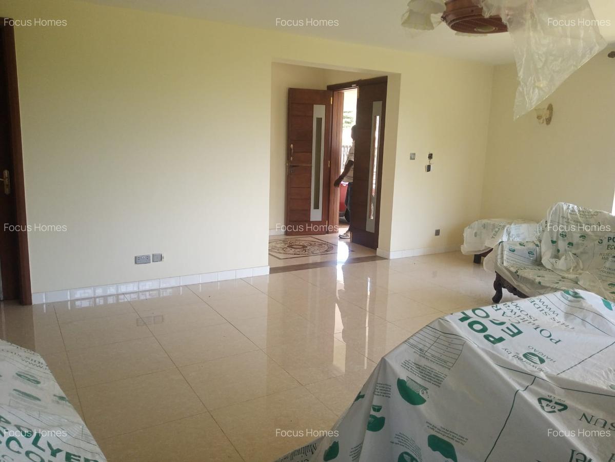 5 Bed Townhouse with En Suite in Lavington - 6