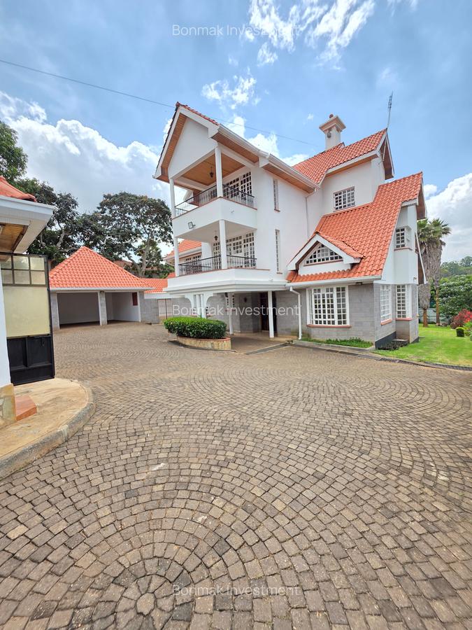 5 Bed House with En Suite at Old Runda. - 2