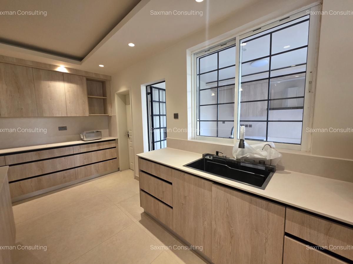 4 Bed Villa with En Suite in General Mathenge - 14