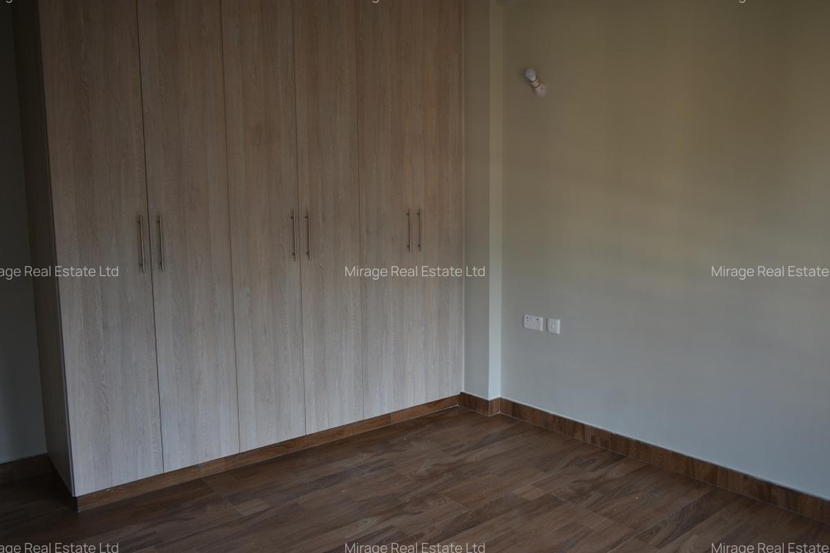 3 Bed Apartment with En Suite in Kileleshwa - 4