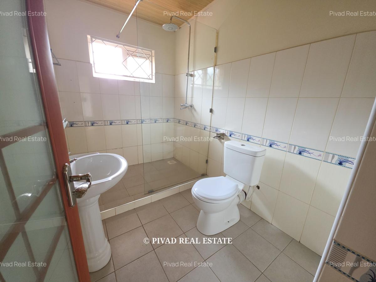 4 Bed House with Garden in Runda - 10