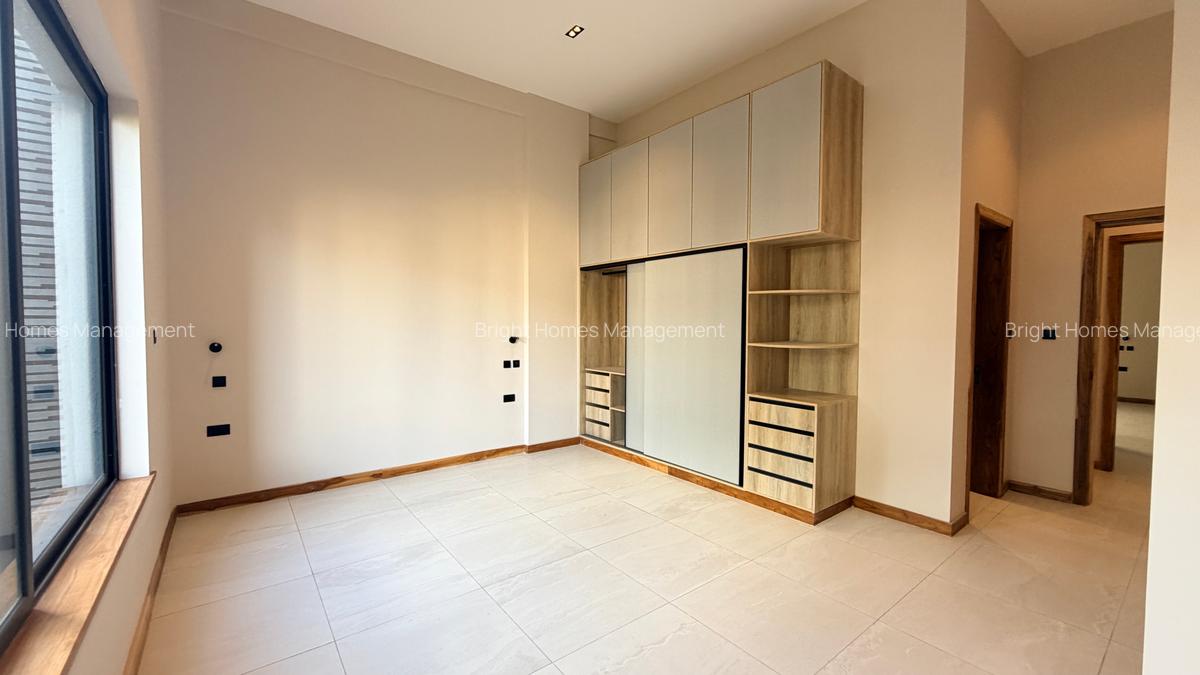 4 Bed Apartment with En Suite in Loresho - 14