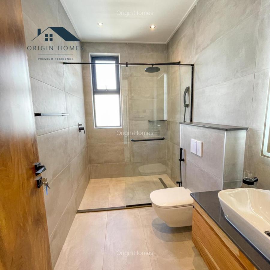 4 Bed Apartment with En Suite at Peponi Road - 10