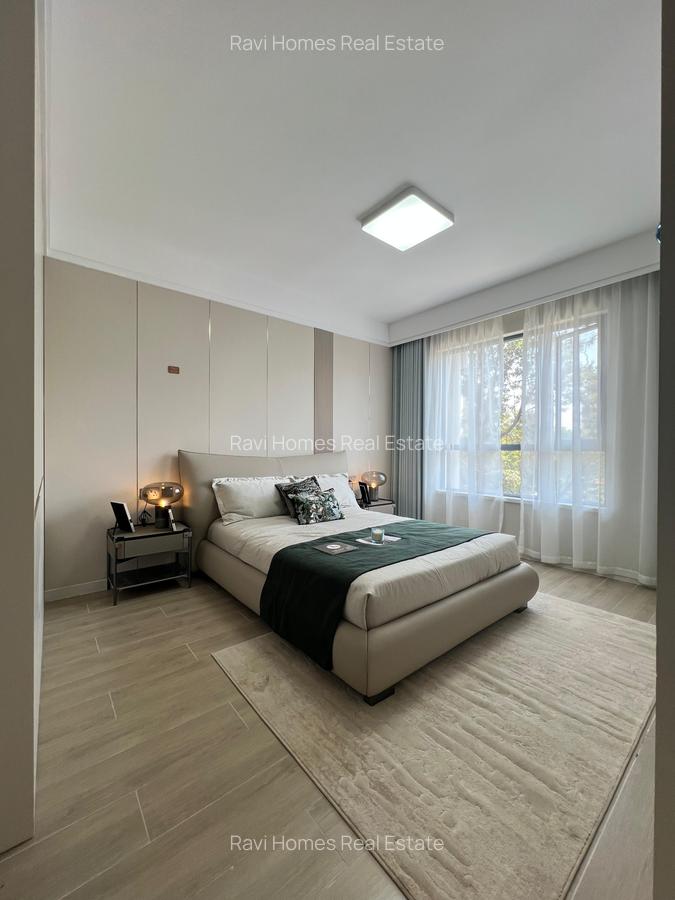 4 Bed Apartment with Swimming Pool at George Padmore - 15