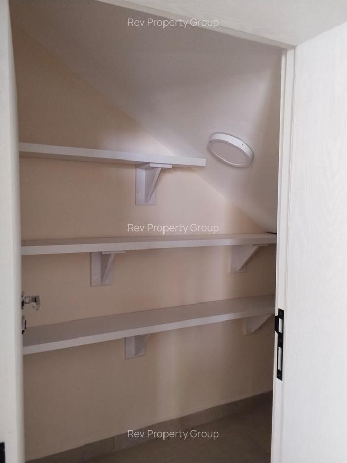 4 Bed Apartment with En Suite in Westlands Area - 20
