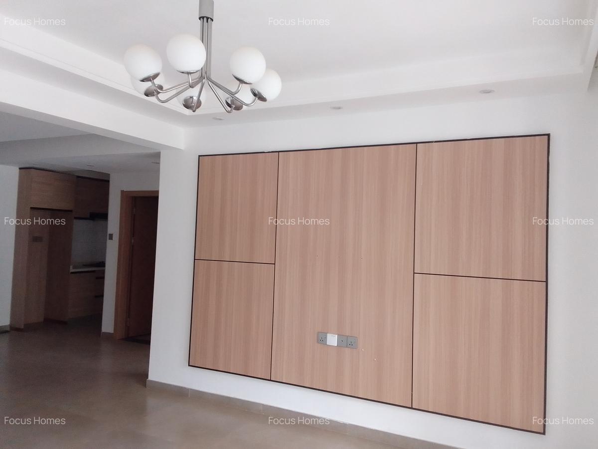 2 Bed Apartment with En Suite in Riverside - 18