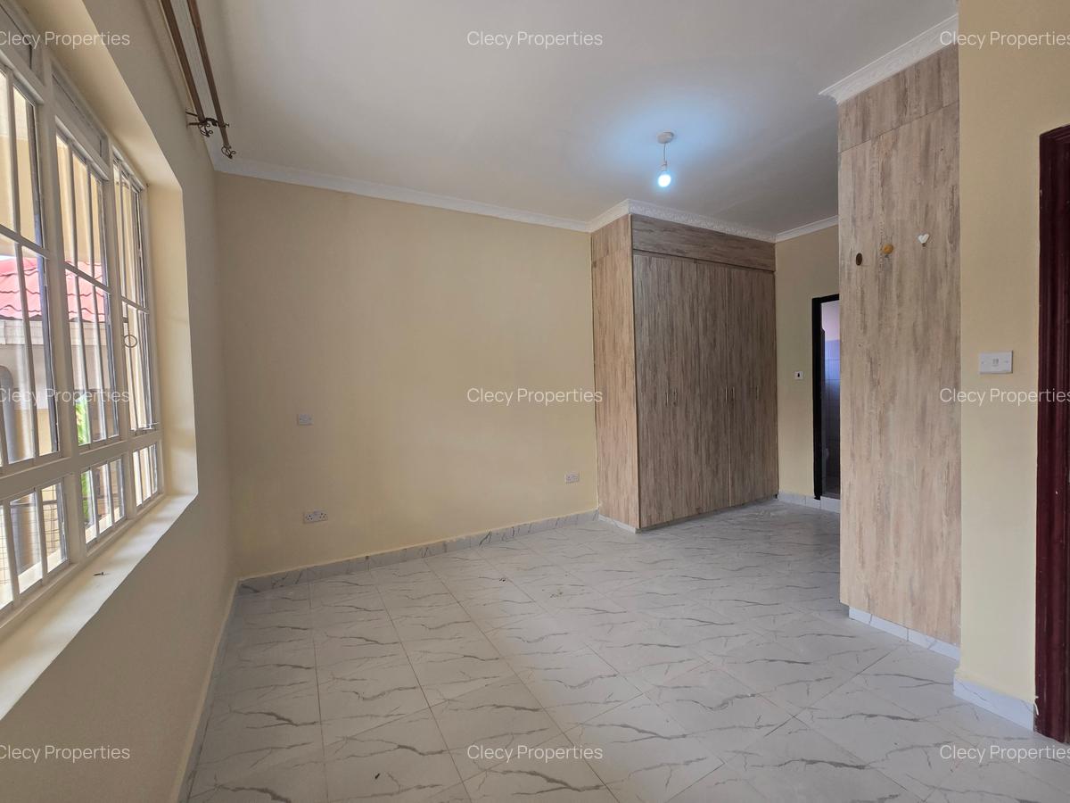 4 Bed House with En Suite at Kenyatta Road - 10