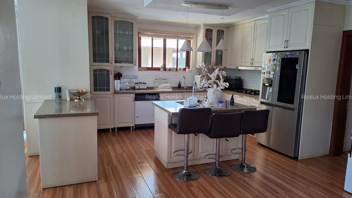 7 Bed Villa with En Suite in Kiambu Road - 19