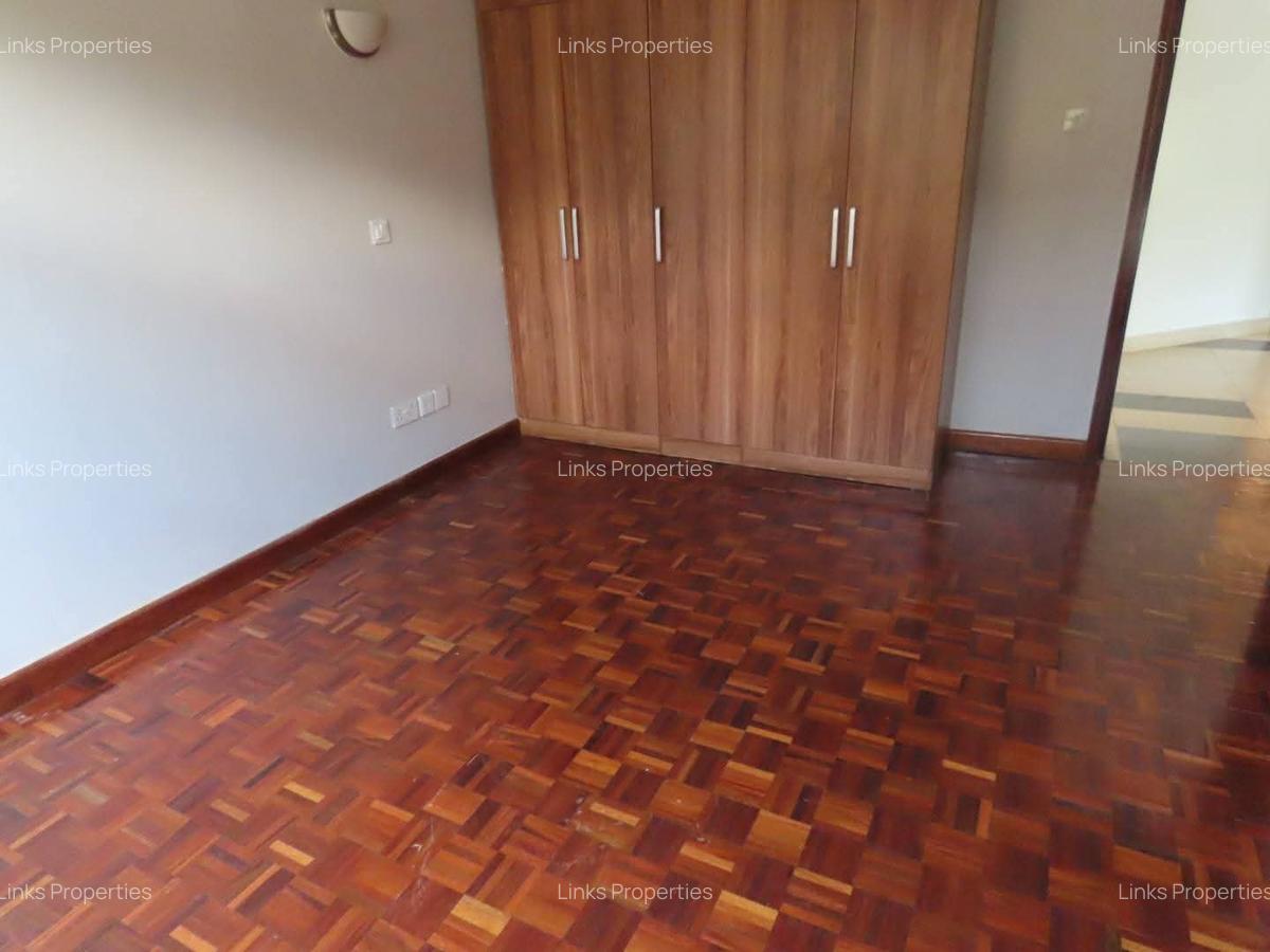 4 Bed Townhouse with En Suite at Karen - 8