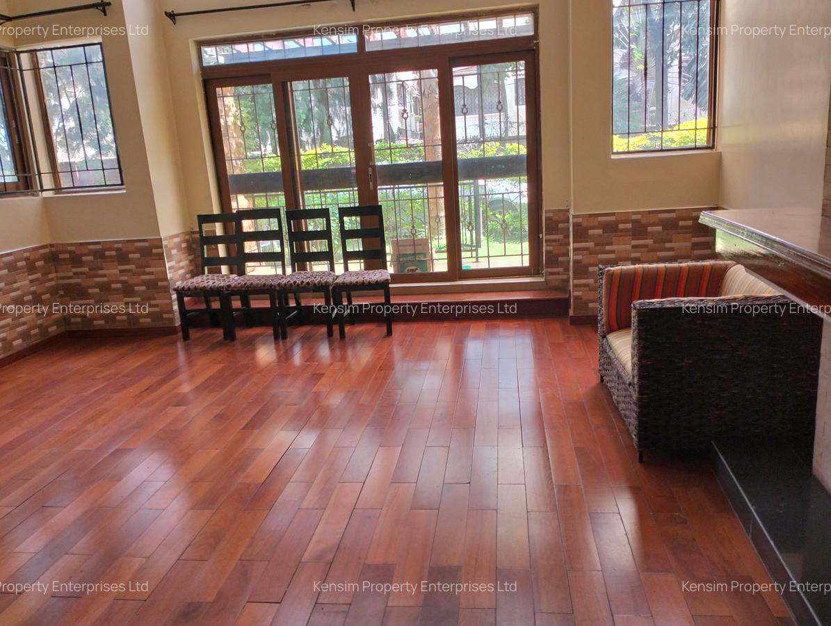 5 Bed Townhouse with En Suite in Lavington - 6