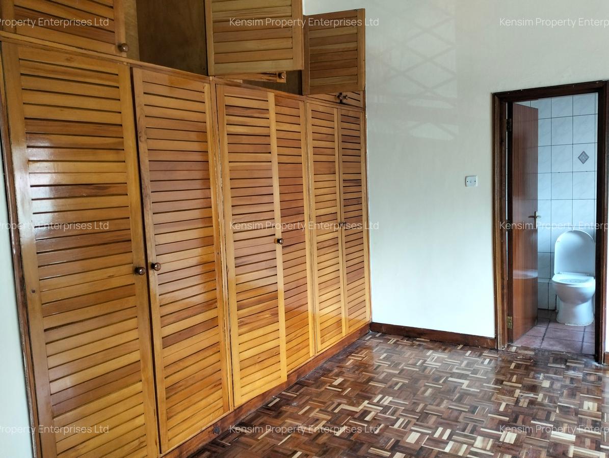 4 Bed Townhouse with En Suite in Lavington - 4