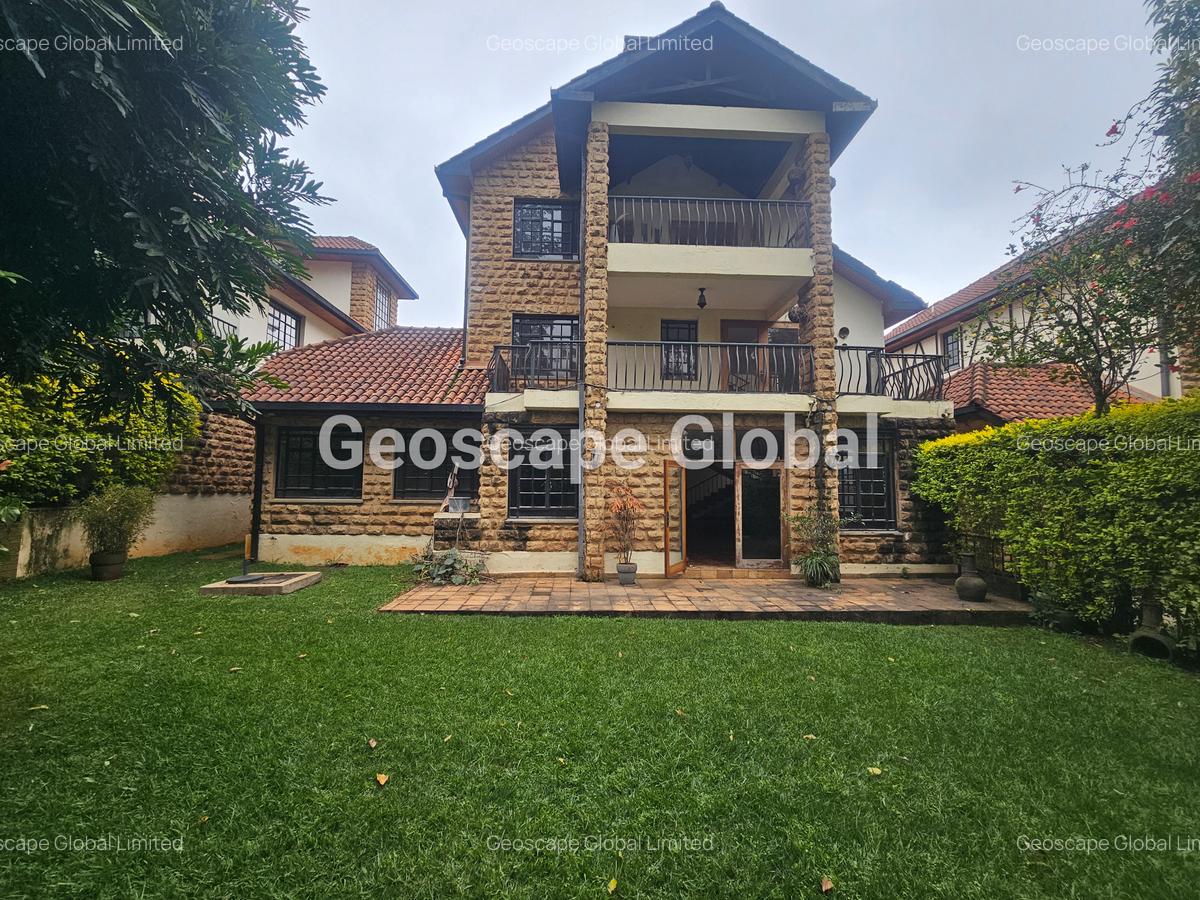 5 Bed Townhouse with En Suite in Lavington - 15
