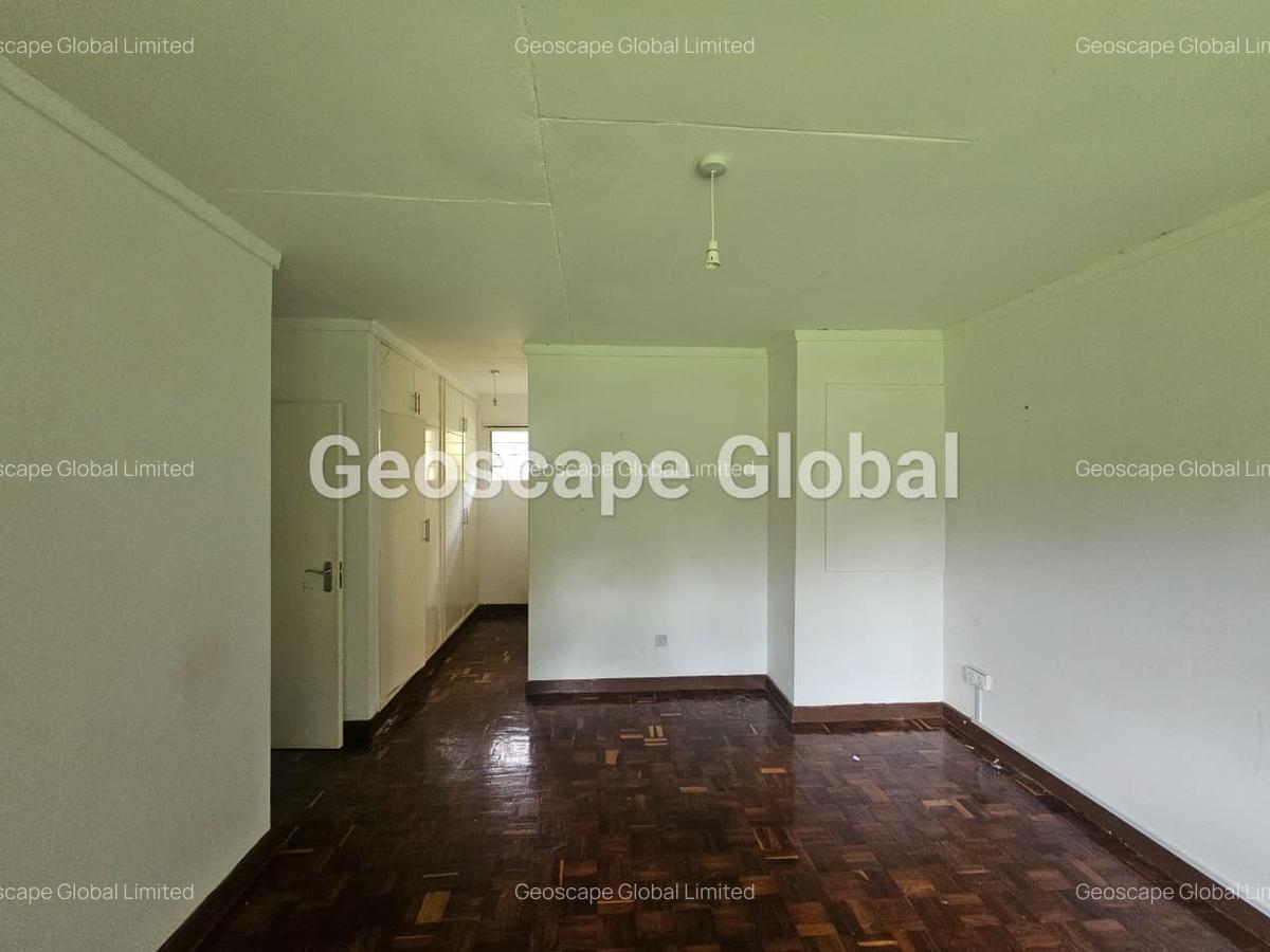 4 Bed House with En Suite in Loresho - 7