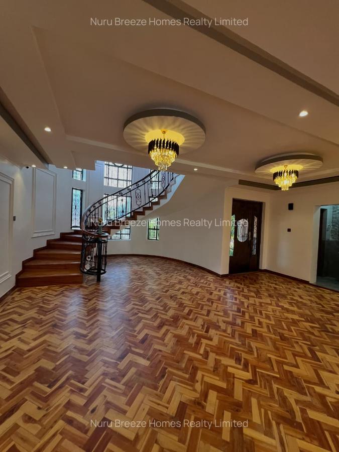 6 Bed House with En Suite in Runda - 5