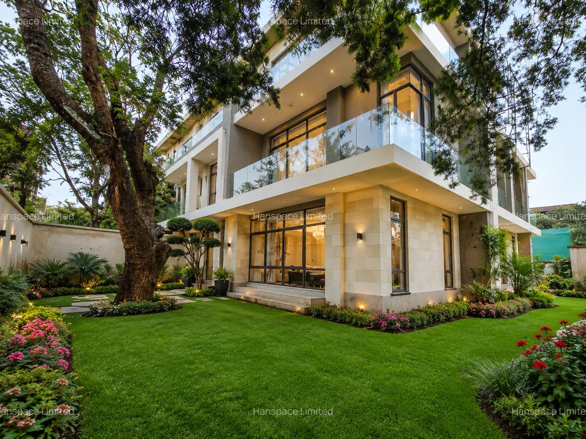 5 Bed Villa with En Suite in Lavington - 2