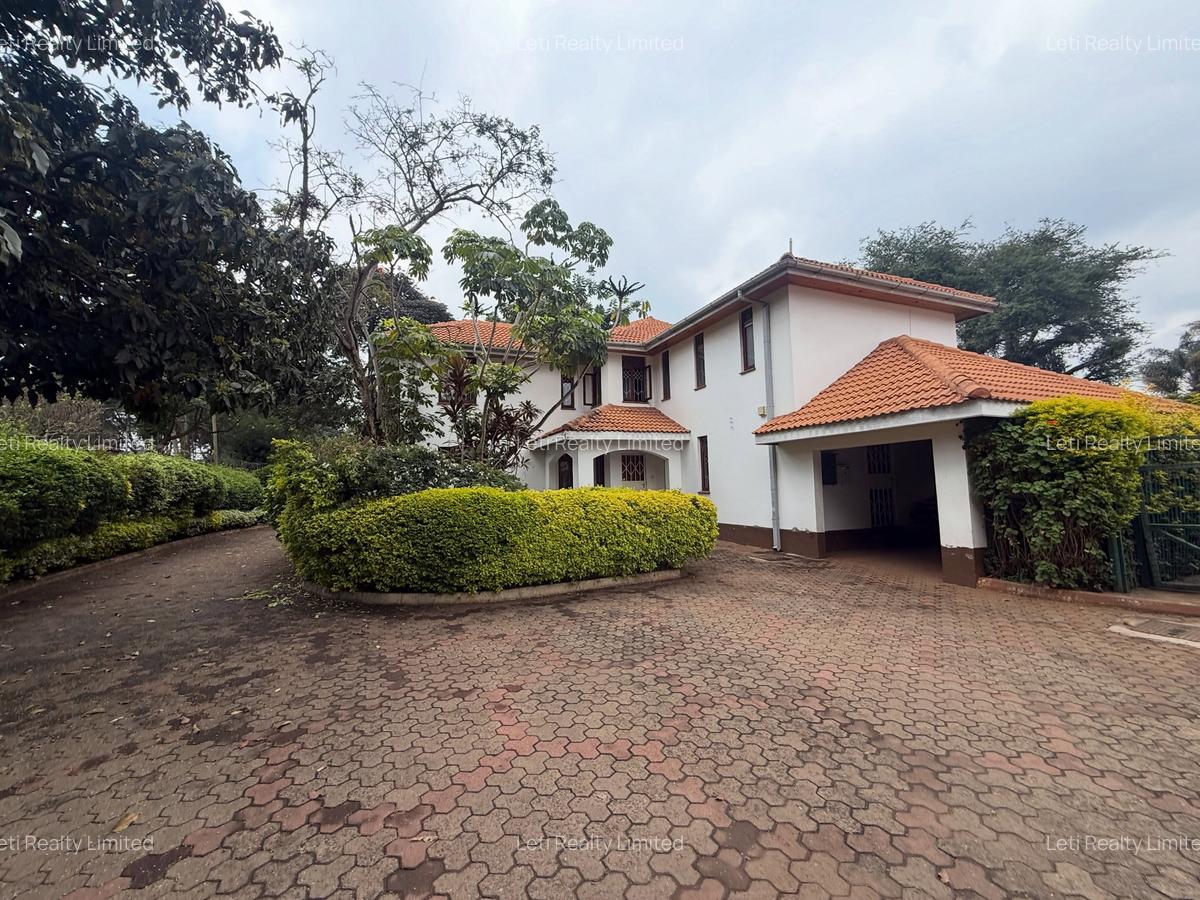 4 Bed Townhouse with En Suite in Lavington - 1
