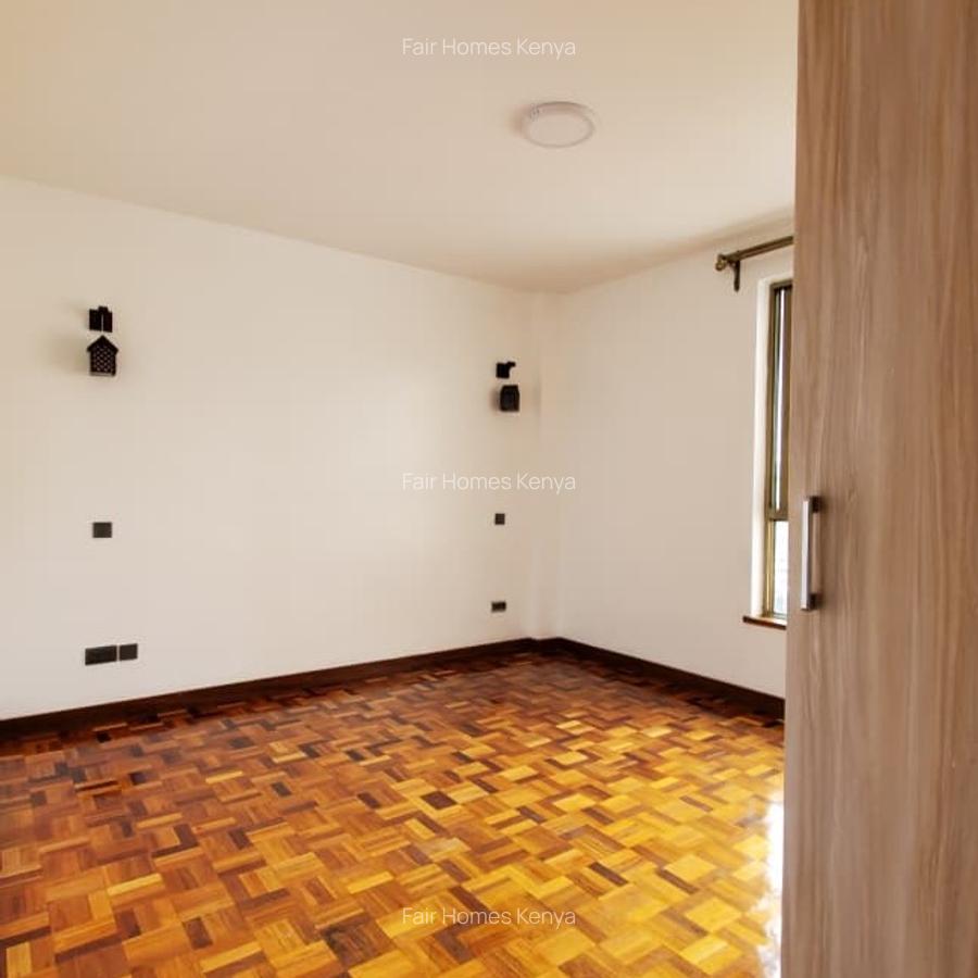 3 Bed Apartment with En Suite at Othaya Road - 7