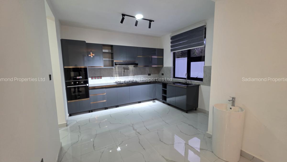 5 Bed House with En Suite at Mugutha - 5