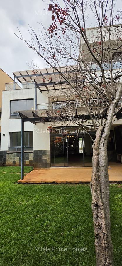 5 Bed Townhouse with En Suite in Lavington - 20
