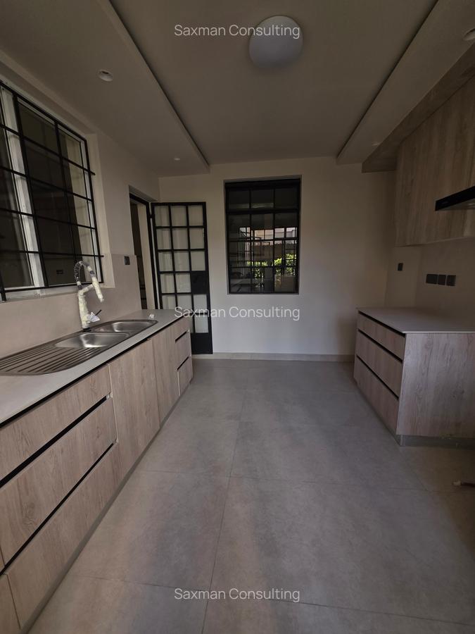 4 Bed Villa with En Suite in General Mathenge - 15