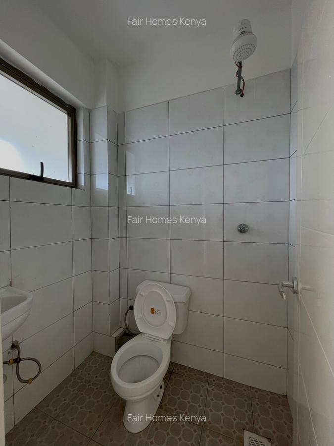 4 Bed Apartment with En Suite at Hatheru Road - 20