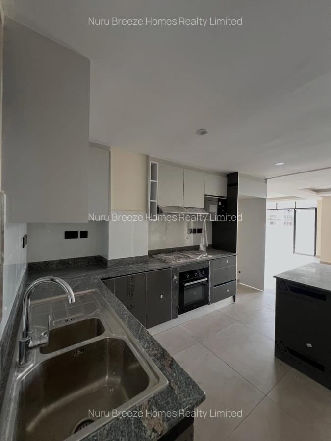 4 Bed Apartment with En Suite in General Mathenge - 3