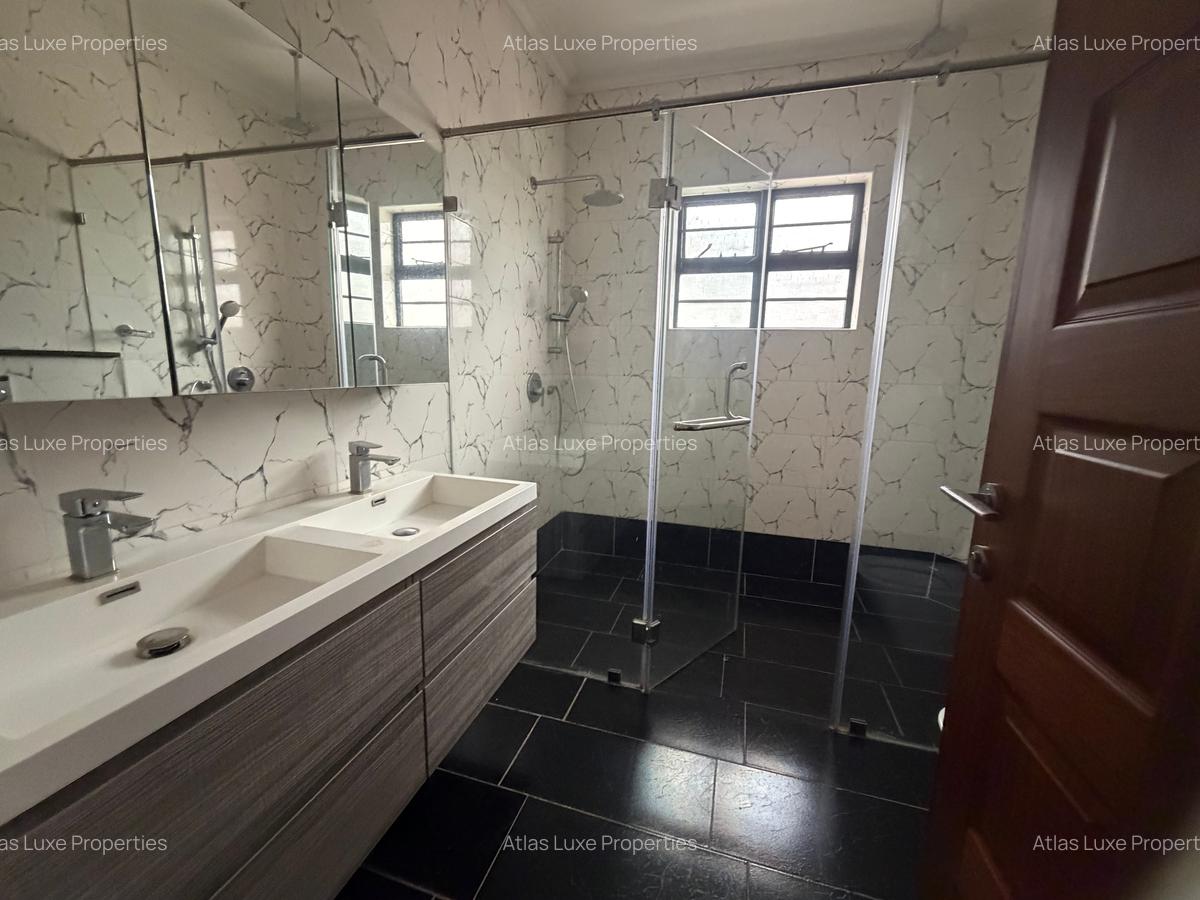 4 Bed Villa with En Suite at Paradise - 6