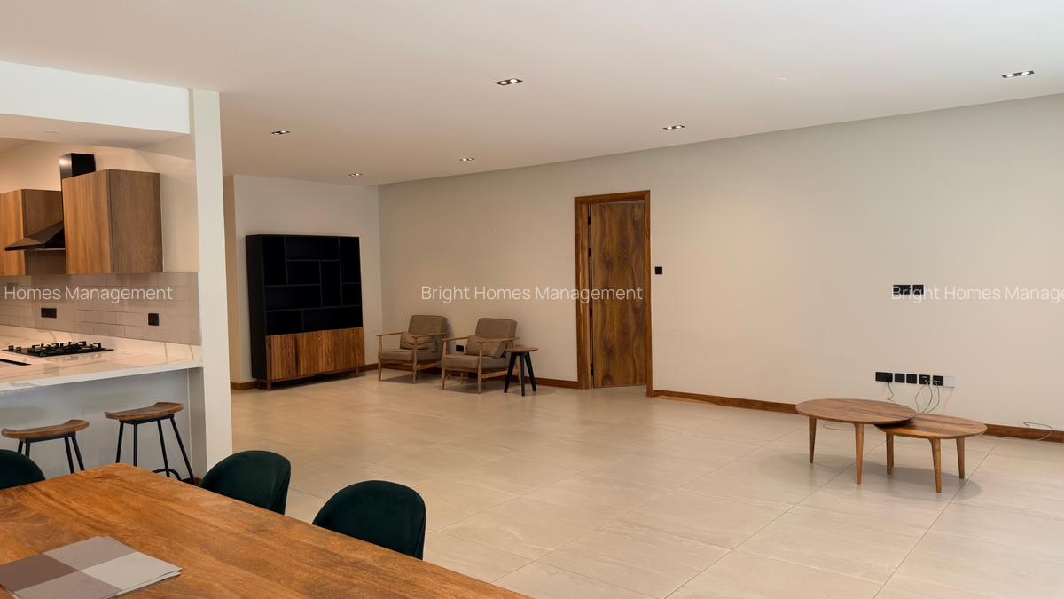 4 Bed Apartment with En Suite in Spring Valley - 6