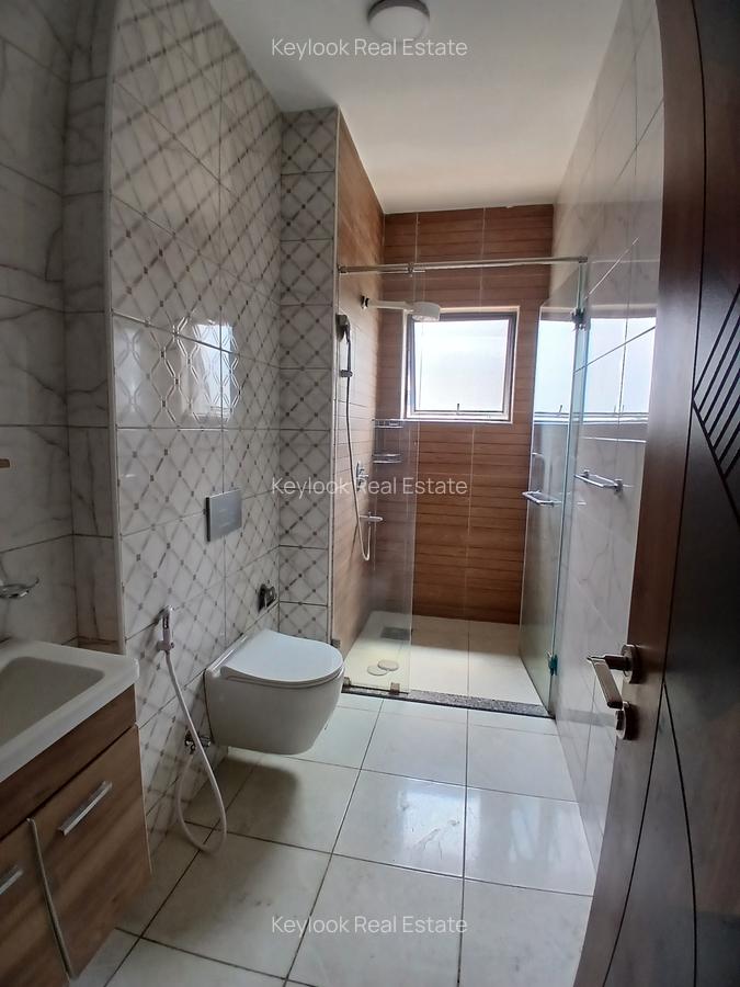 2 Bed Apartment with En Suite at Mbaazi Avenue - 10