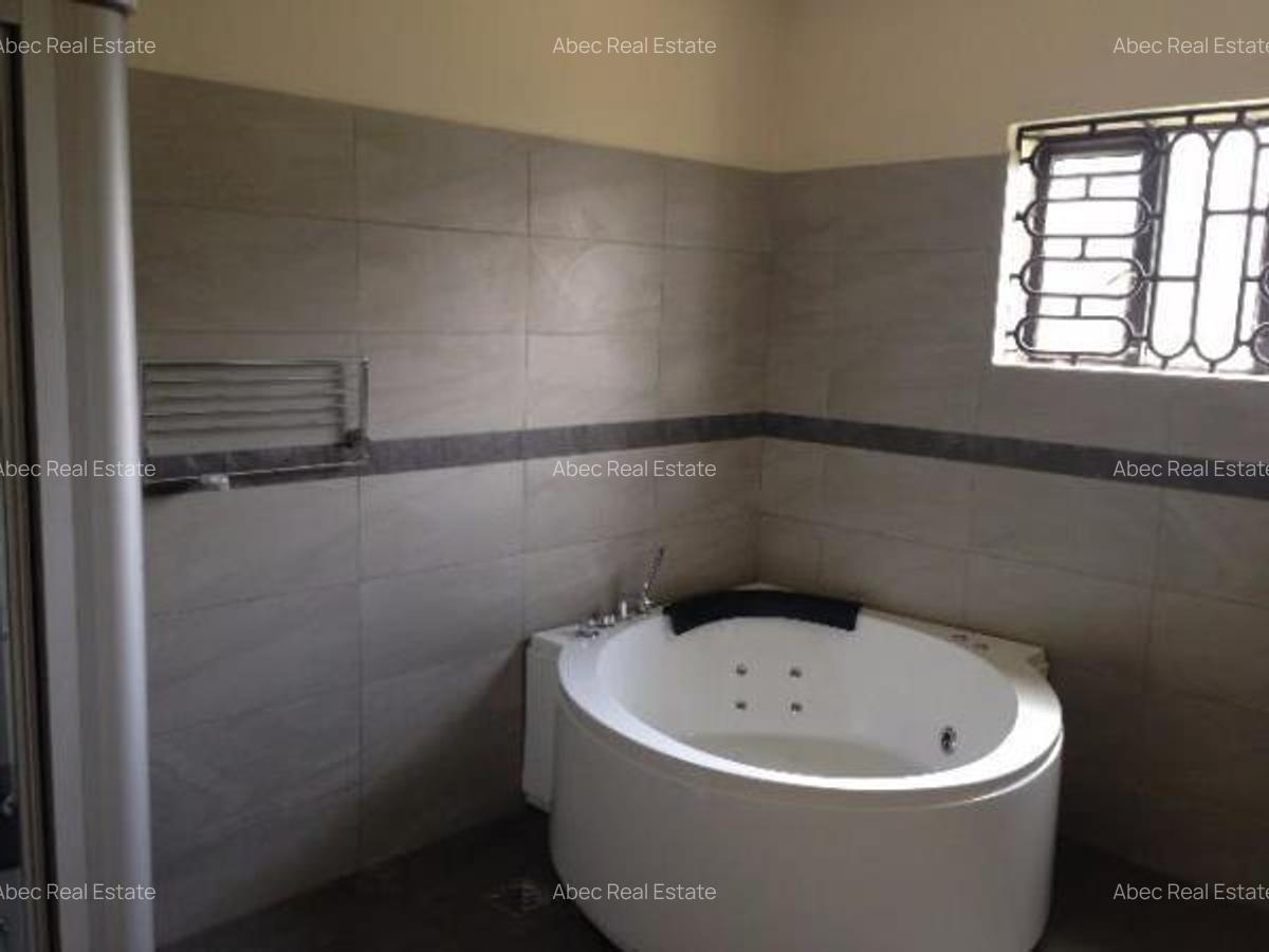 5 Bed House with En Suite at Nyari 5 Bedroom Ambassadorial House - 11